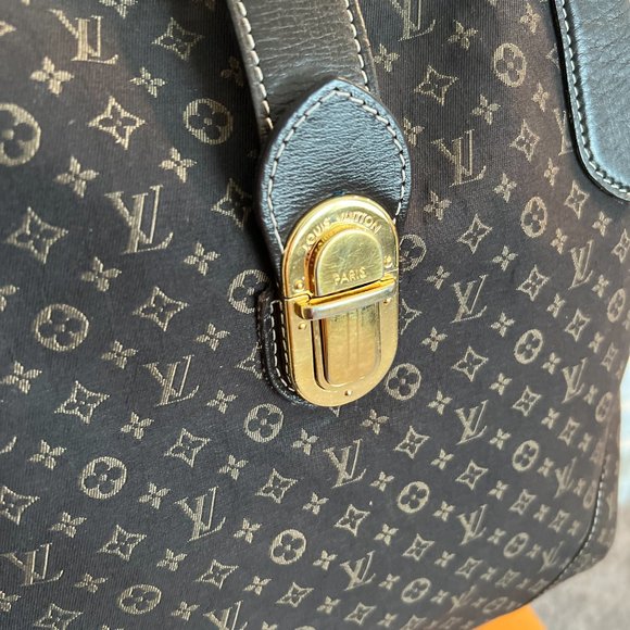 Louis Vuitton Elegie 2way Mini - Picture 5 of 8